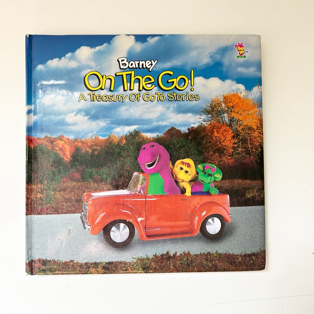 Barney On The Go! A Treasury Of GoTo Stories Book 2000 7 Stories 164 pages